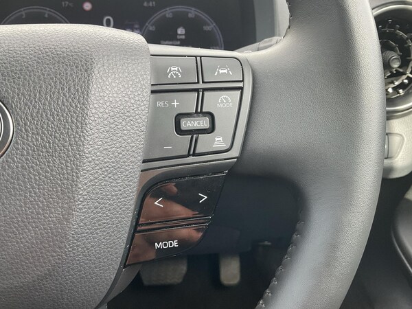 Used Toyota C-HR 2024 for sale - 74396913: Photo 22