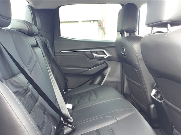 Used Isuzu D-Max 2023 for sale - 75432328: Photo 13