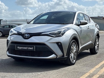 Used Toyota C-HR 2023 for sale - 78036232: Photo