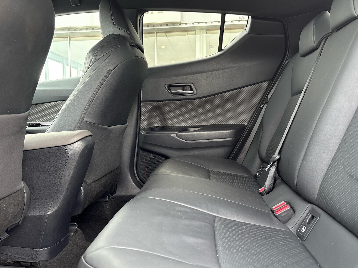 Used Toyota C-HR 2020 for sale - 76837615: Photo 17