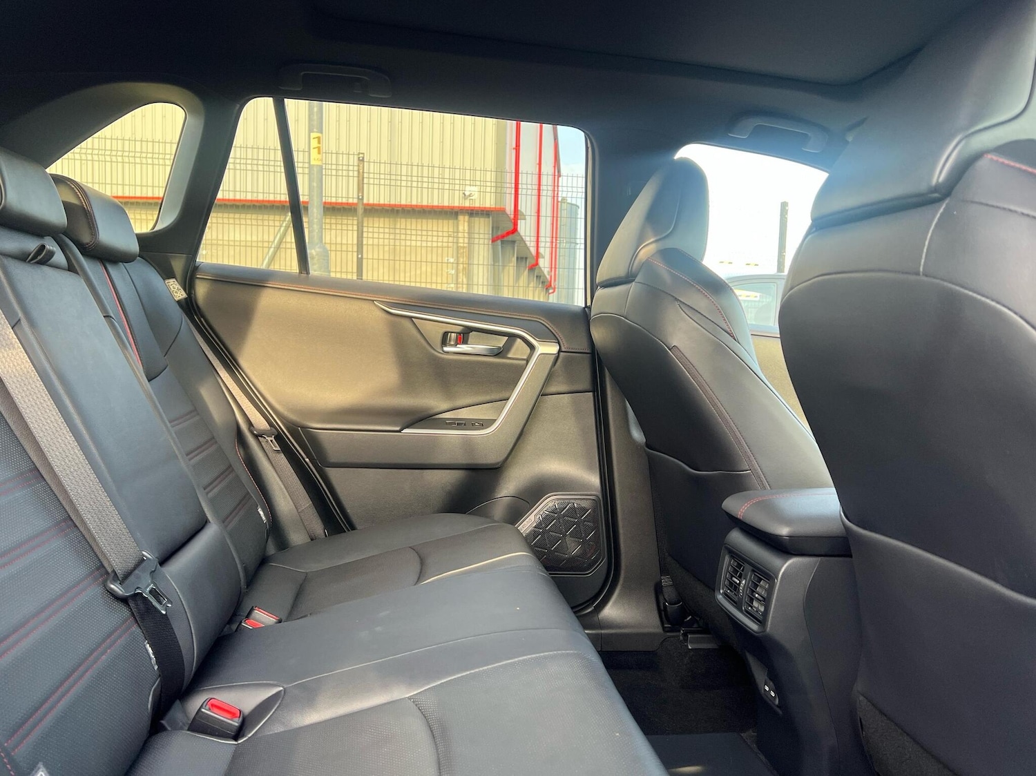 Used Toyota RAV4 2022 for sale - 76419881: Photo 13