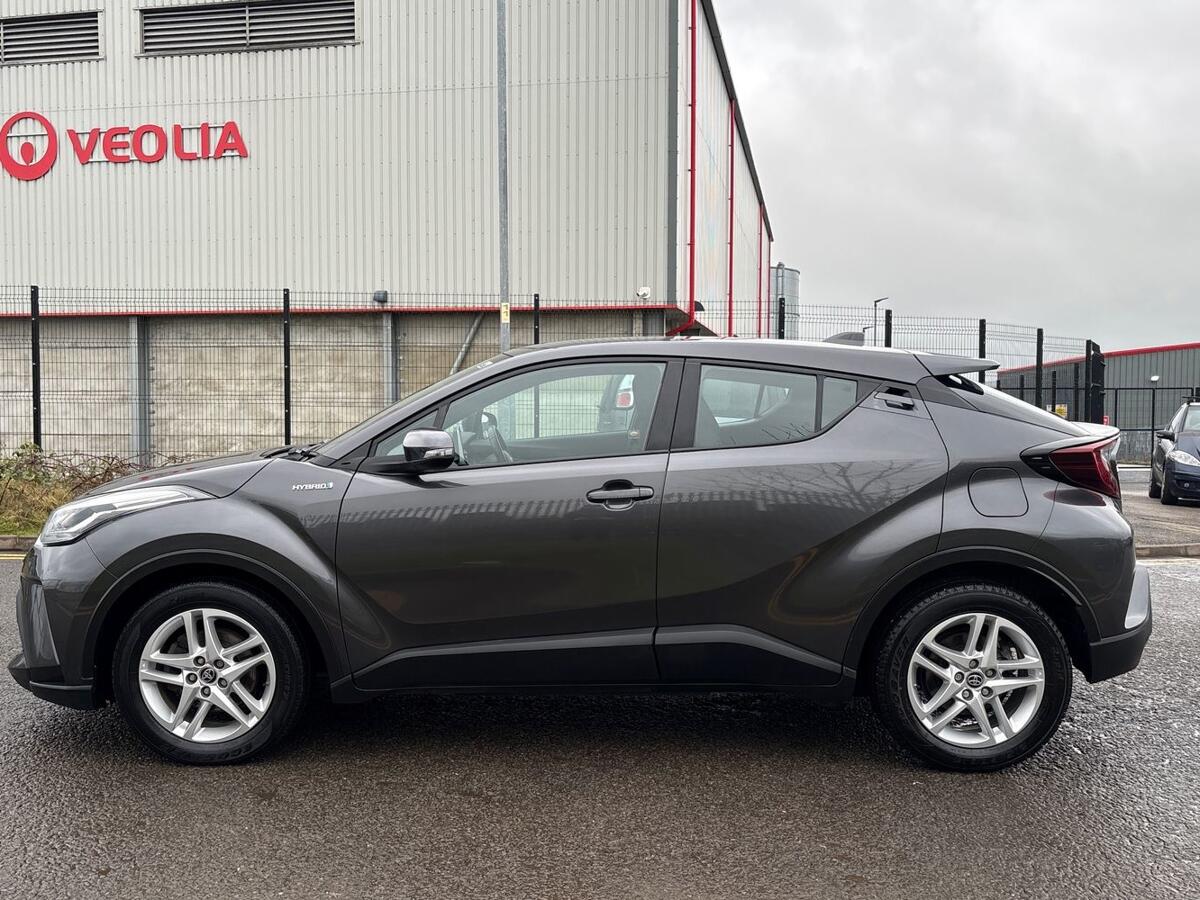 Used Toyota C-HR 2021 for sale - 77359912: Photo 4