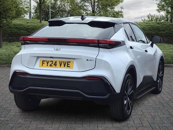 Used Toyota C-HR 2024 for sale - 75564909: Photo