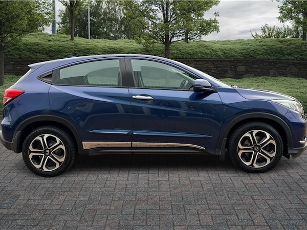 Used Honda HR-V 2017 for sale - 76309300: Photo 3