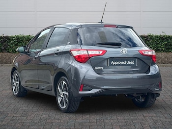Used Toyota Yaris 2019 for sale - 78912438: Photo