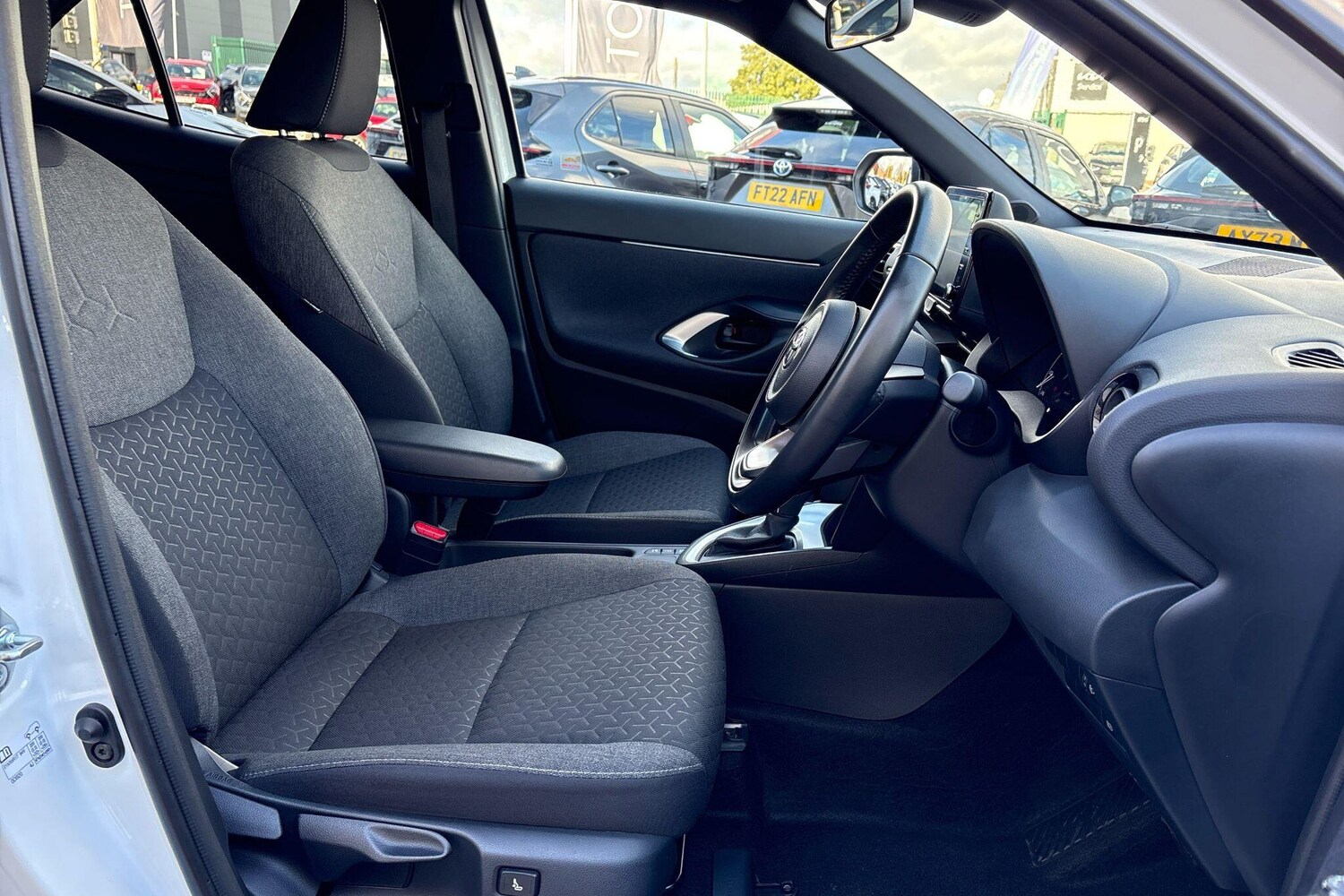 Used Toyota Yaris Cross 2023 for sale - 77132761: Photo 17