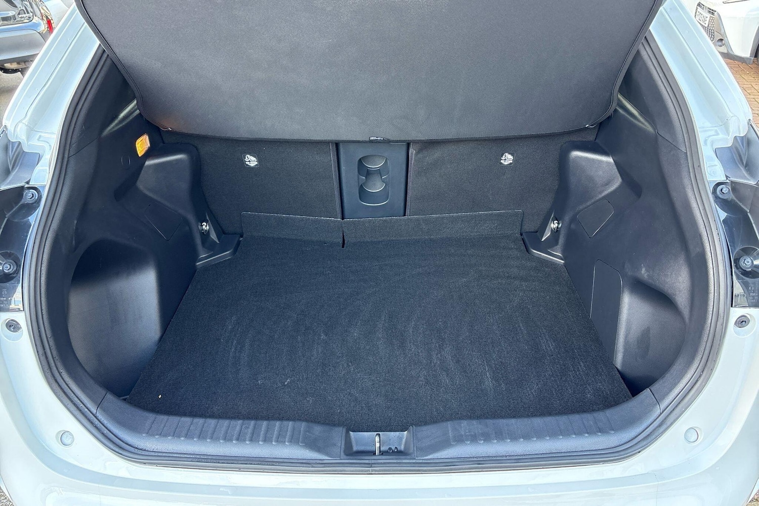 Used Toyota Yaris Cross 2023 for sale - 77132761: Photo 20