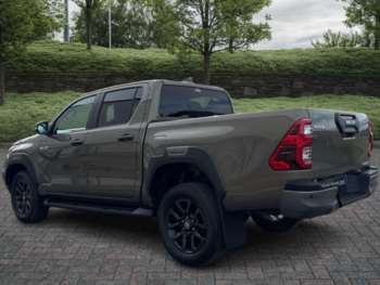 Used Toyota Hilux 2023 for sale - 74714571: Photo