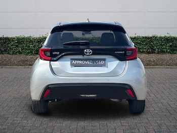 Used Toyota Yaris 2023 for sale - 79375492: Photo