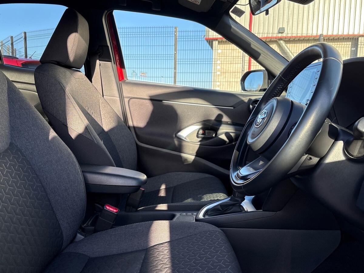 Used Toyota Yaris Cross 2023 for sale - 77013558: Photo 12