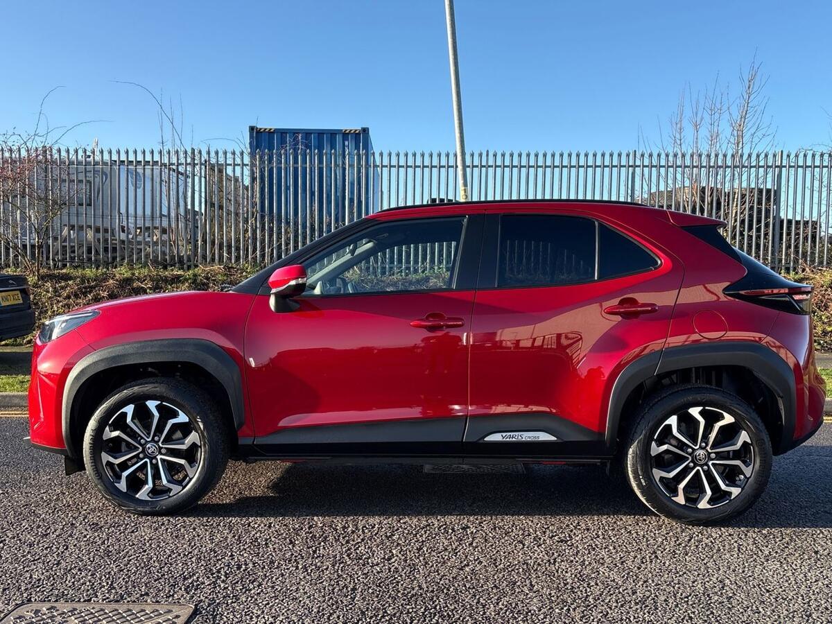 Used Toyota Yaris Cross 2023 for sale - 77013558: Photo 4