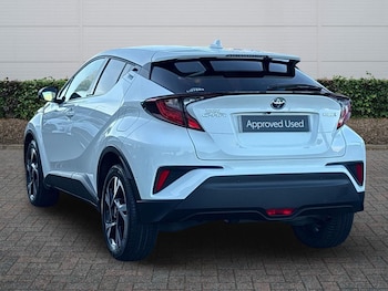 Used Toyota C-HR 2022 for sale - 77046399: Photo