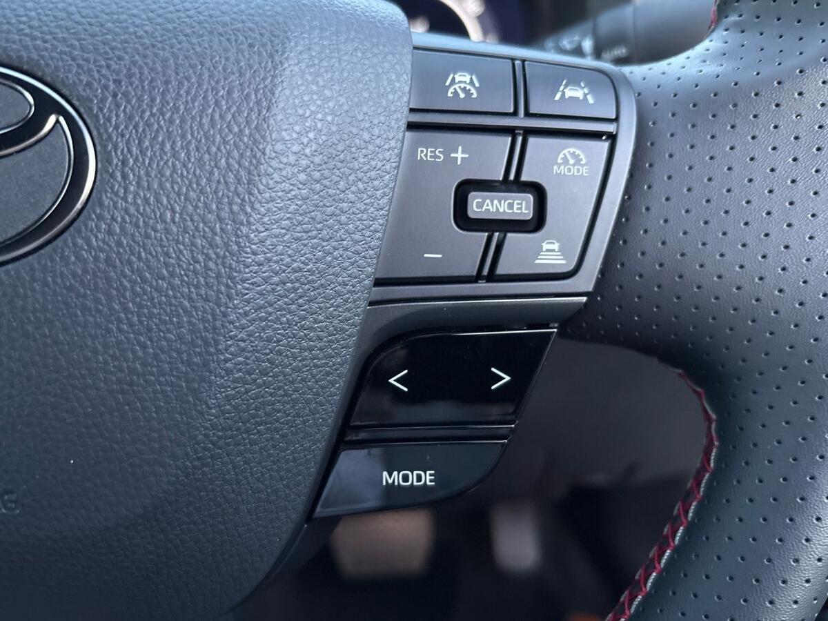 Used Toyota C-HR 2024 for sale - 76539529: Photo 15