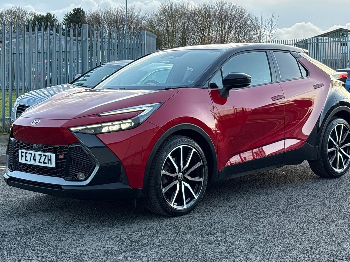 Used Toyota C-HR 2024 for sale - 76539529: Photo 2