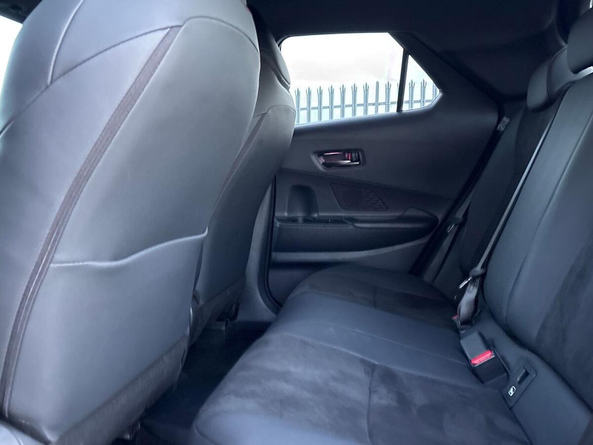 Used Toyota C-HR 2024 for sale - 76539529: Photo 24