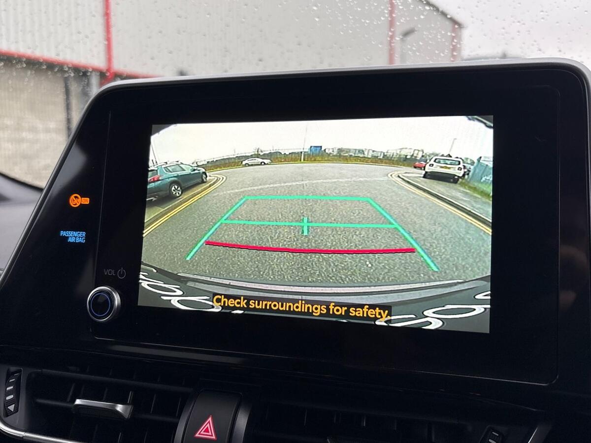 Used Toyota C-HR 2023 for sale - 76837816: Photo 16