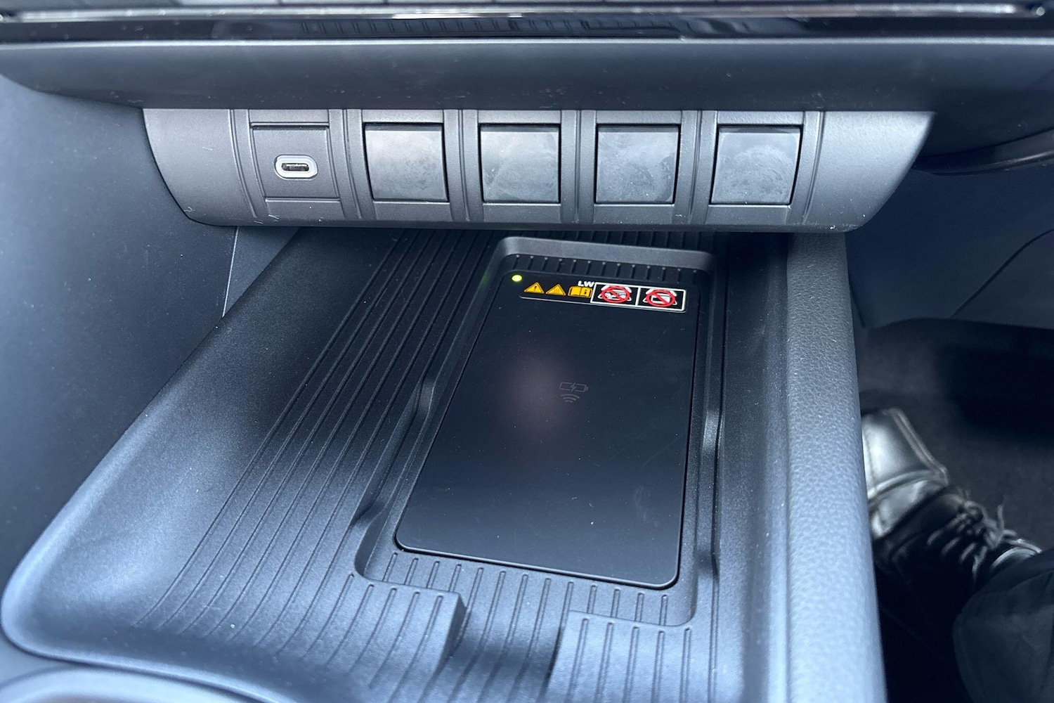 Used Toyota C-HR 2025 for sale - 77030956: Photo 13