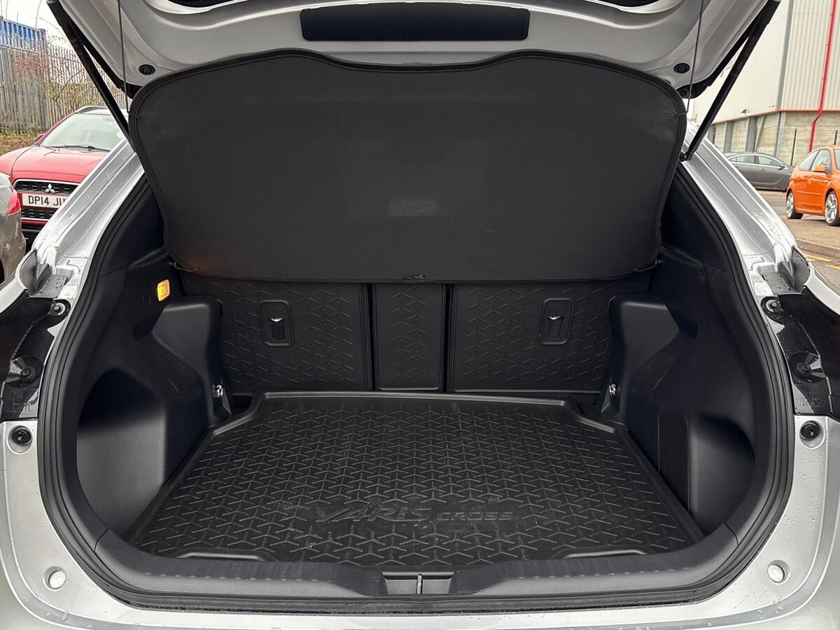 Used Toyota Yaris Cross 2024 for sale - 76837708: Photo 27