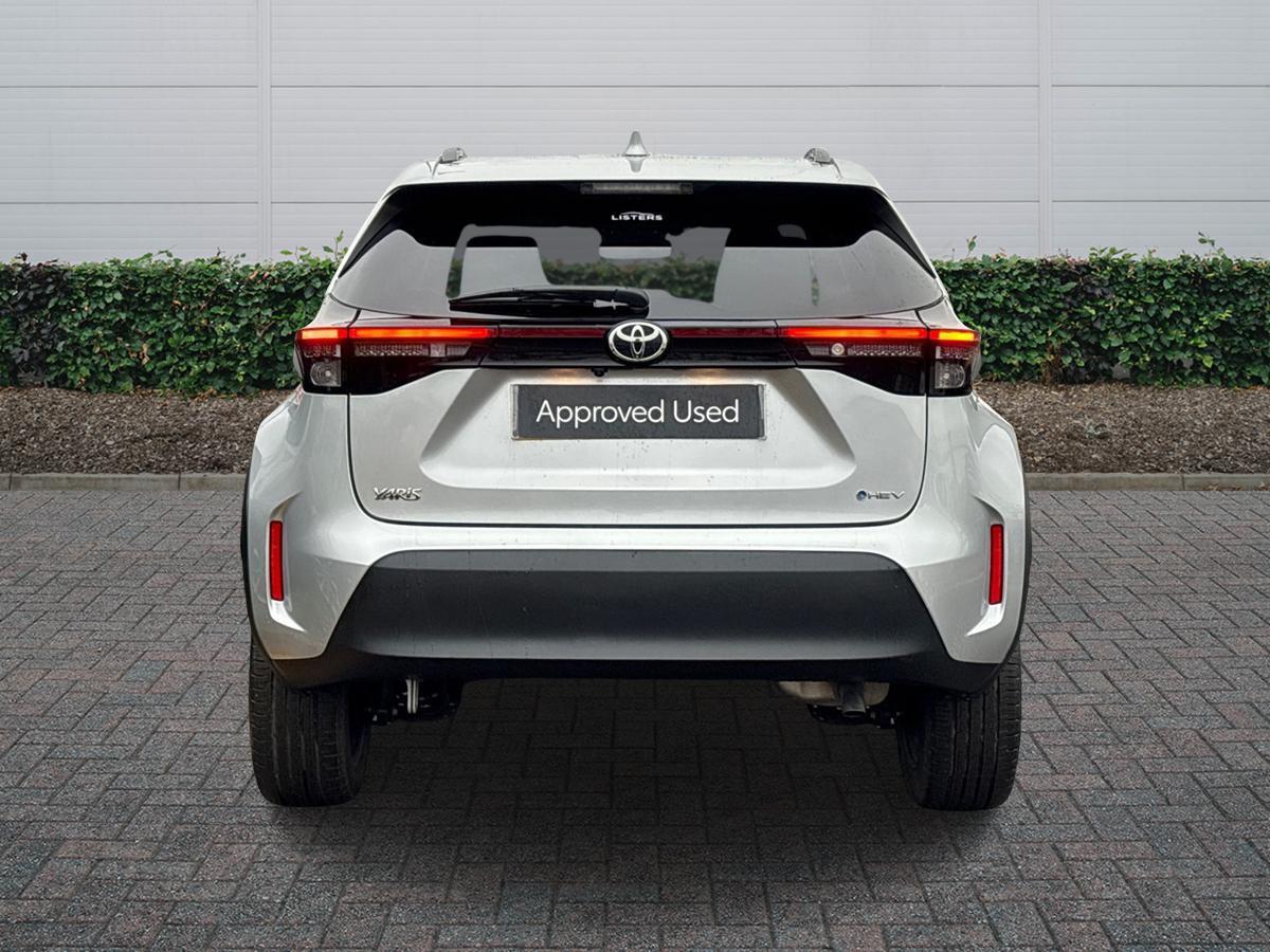 Used Toyota Yaris Cross 2024 for sale - 76837708: Photo 4