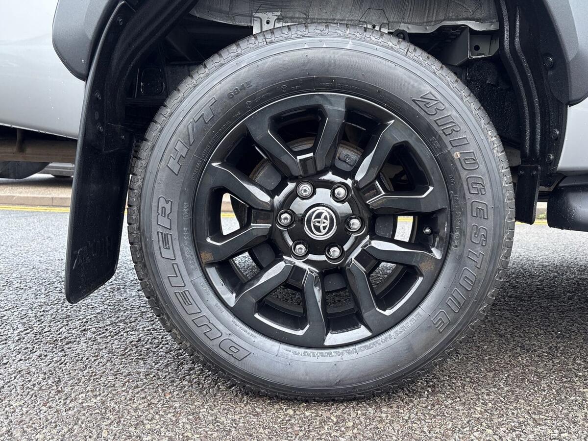 Used Toyota Hilux 2025 for sale - 77218241: Photo 32