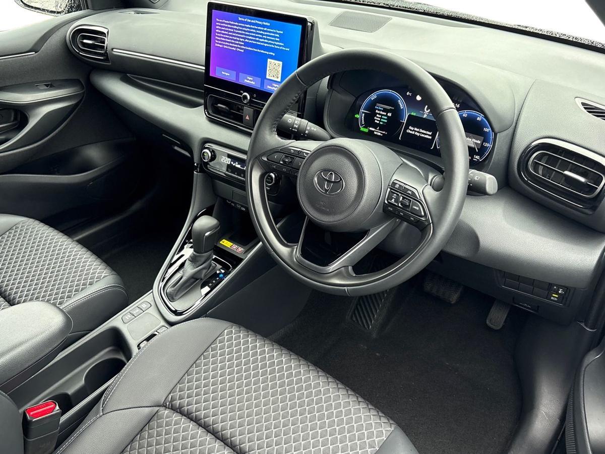 Used Toyota Yaris 2024 for sale - 77855208: Photo 10