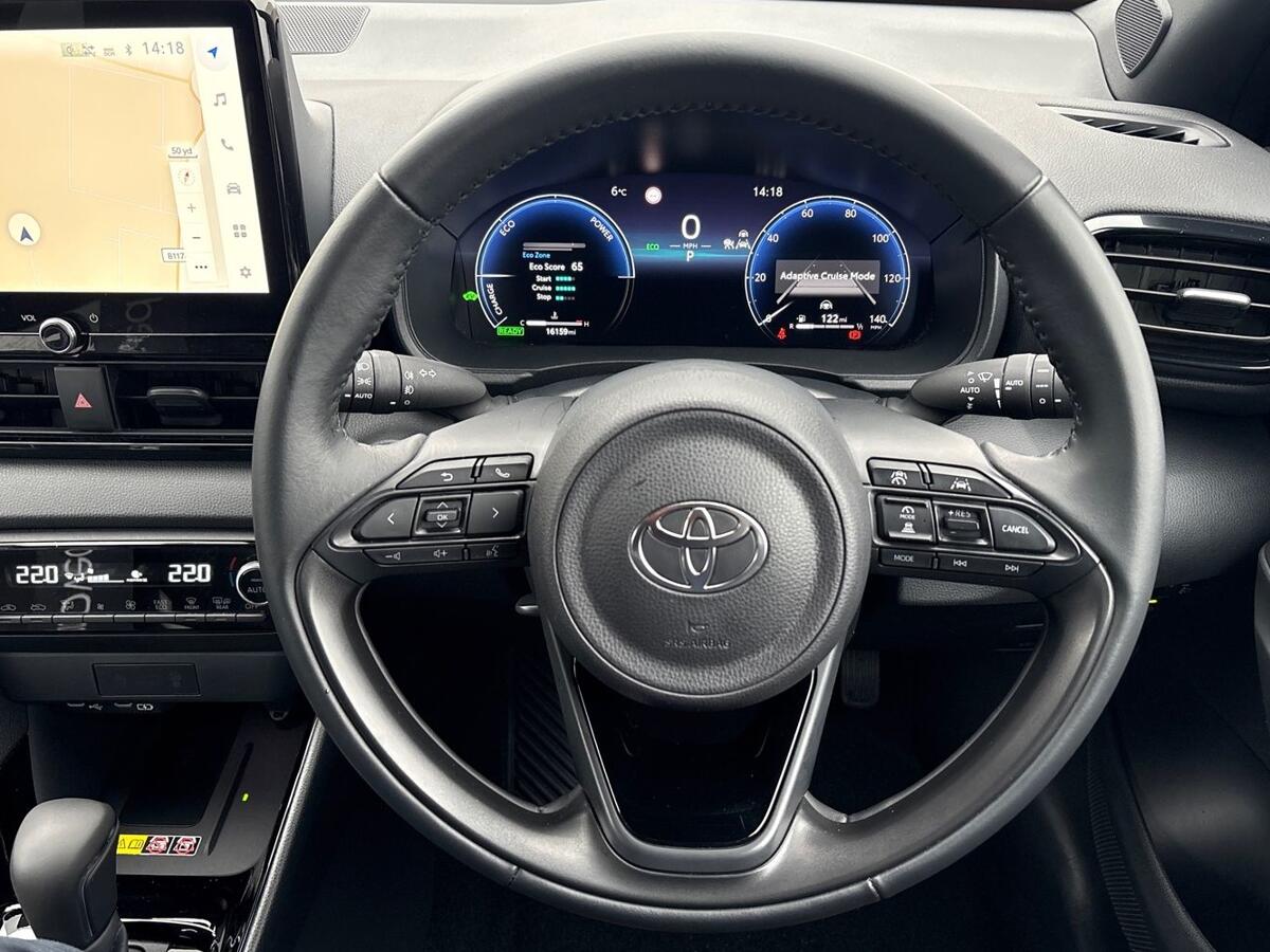 Used Toyota Yaris 2024 for sale - 77855208: Photo 11