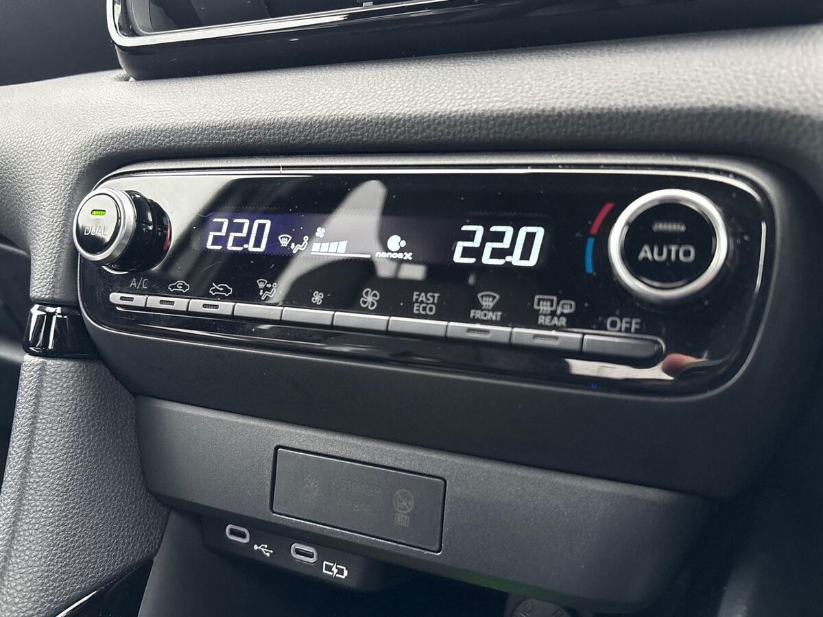 Used Toyota Yaris 2024 for sale - 77855208: Photo 17