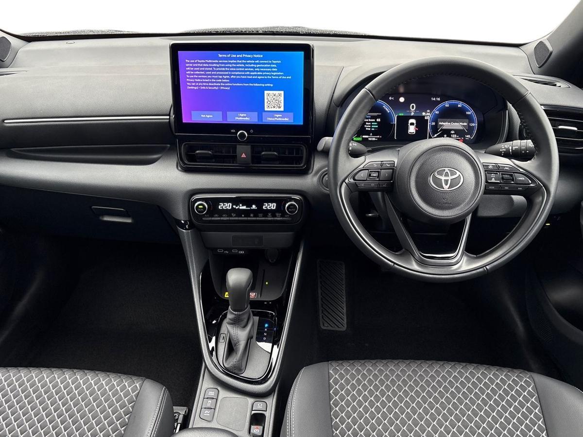 Used Toyota Yaris 2024 for sale - 77855208: Photo 9