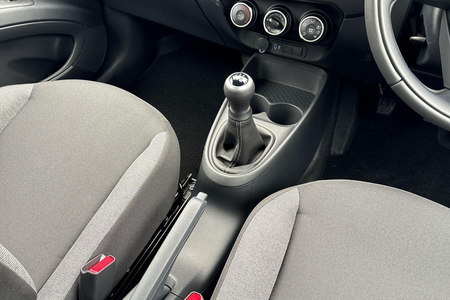 Used Toyota Aygo X 2025 for sale - 76635325: Photo 6