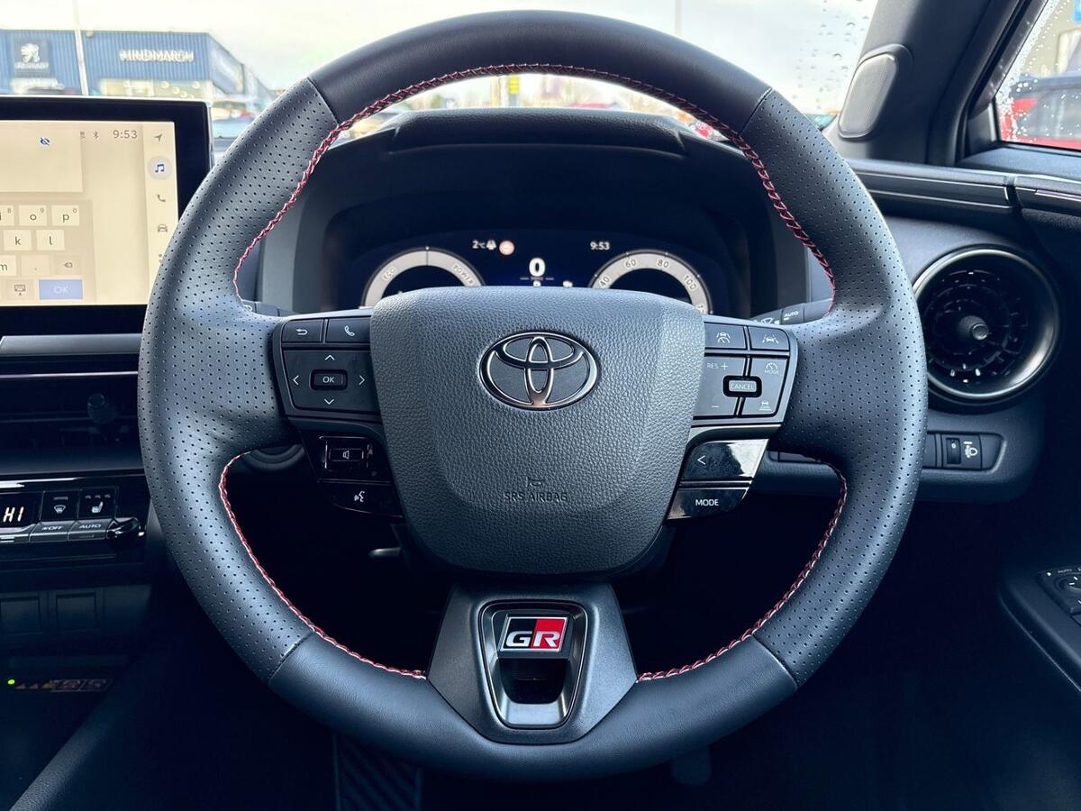 Used Toyota C-HR 2024 for sale - 76800505: Photo 13