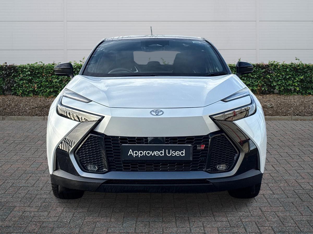 Used Toyota C-HR 2024 for sale - 76800505: Photo 2