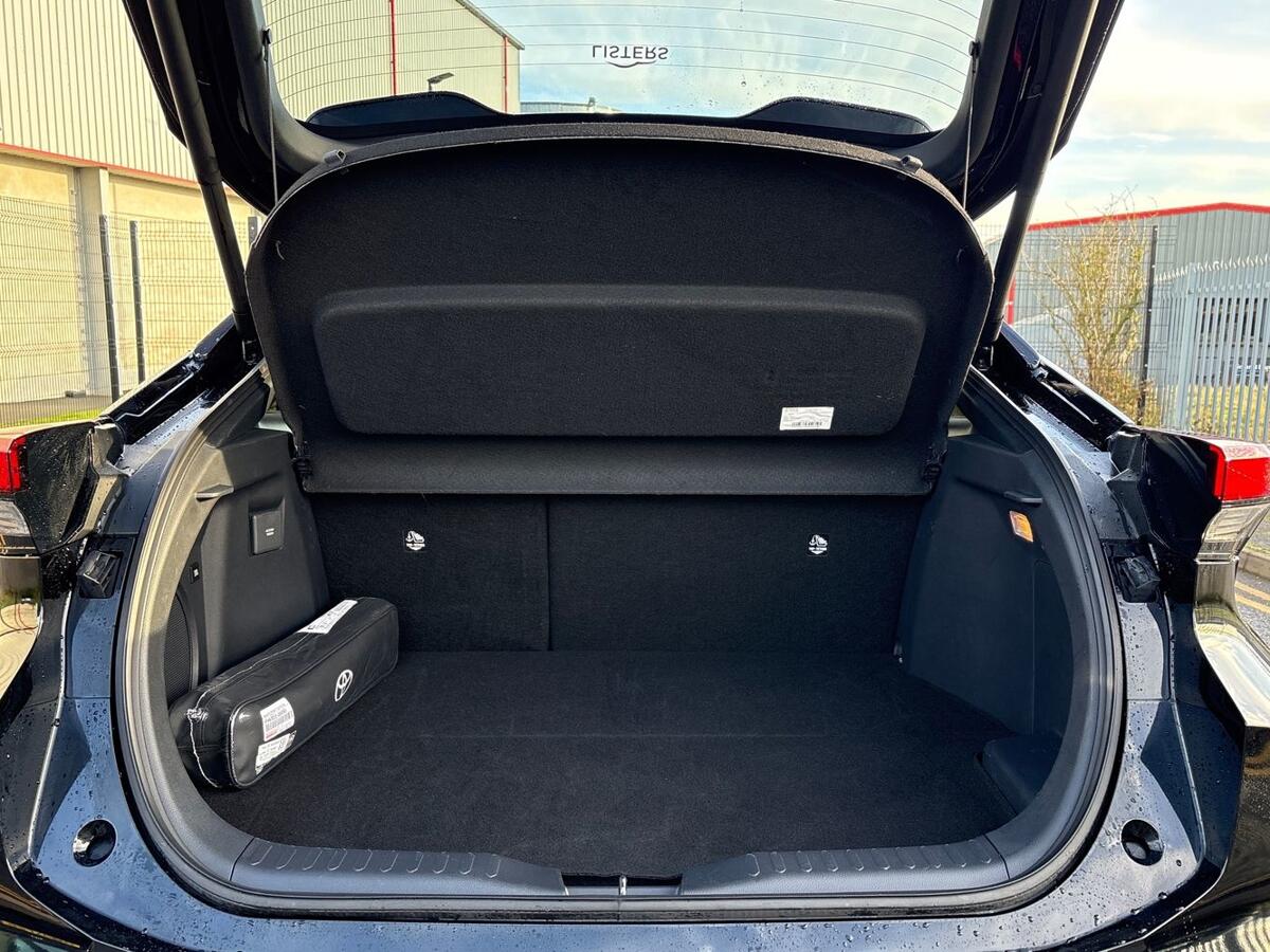 Used Toyota C-HR 2024 for sale - 76800505: Photo 25