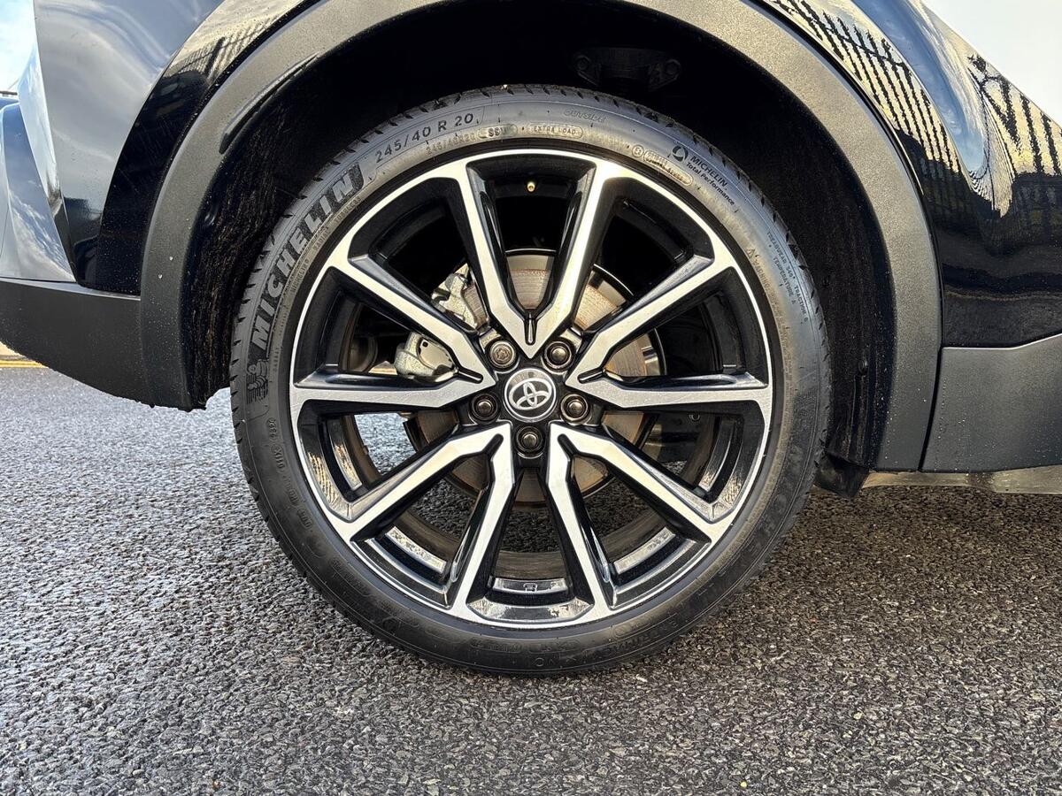 Used Toyota C-HR 2024 for sale - 76800505: Photo 26