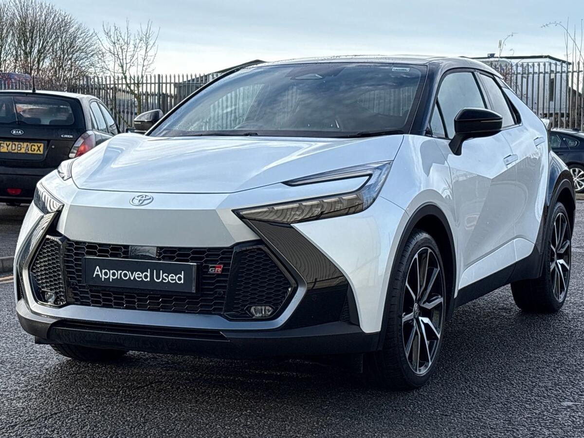 Used Toyota C-HR 2024 for sale - 76800505: Photo 3