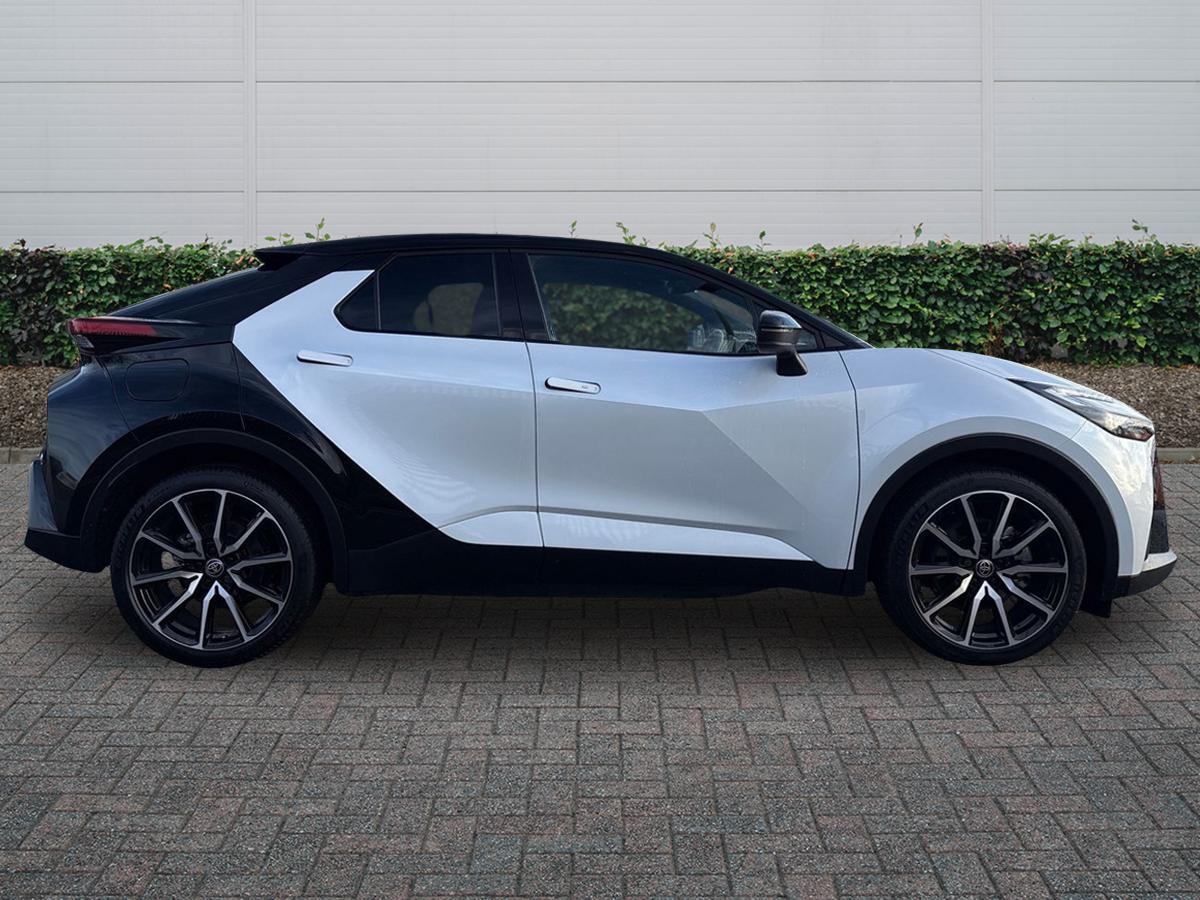 Used Toyota C-HR 2024 for sale - 76800505: Photo 7