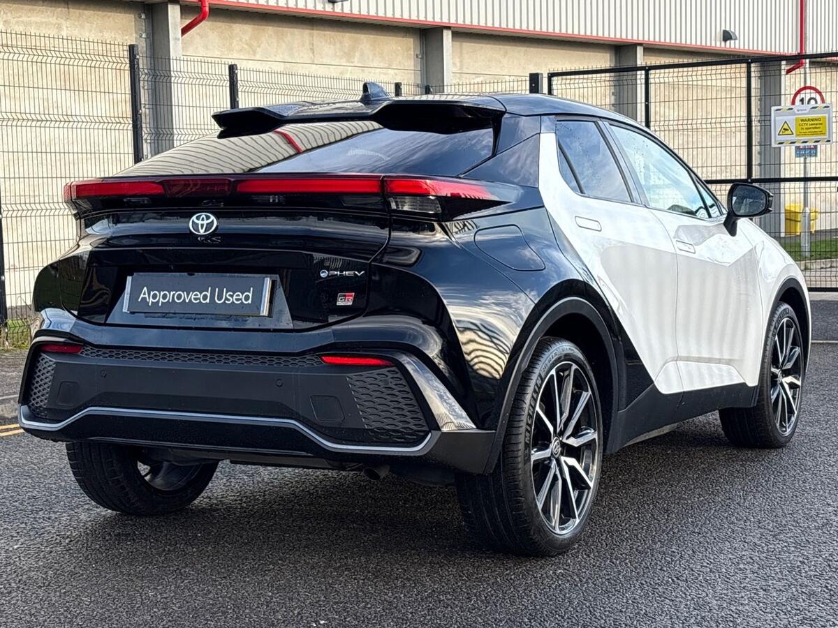 Used Toyota C-HR 2024 for sale - 76800505: Photo 8