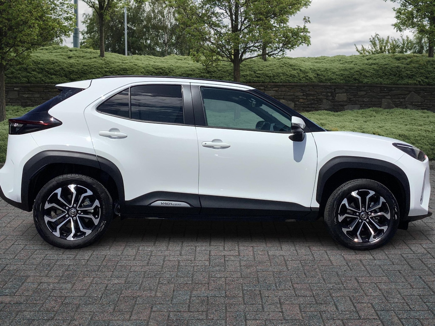 Used Toyota Yaris Cross 2024 for sale - 76434332: Photo 16