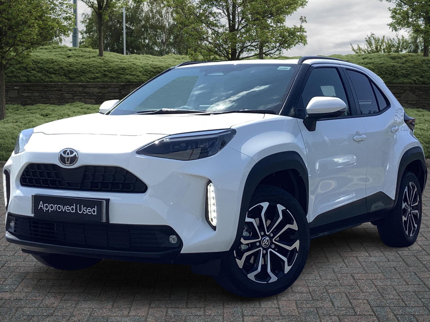 Used Toyota Yaris Cross 2024 for sale - 76434332: Photo 3