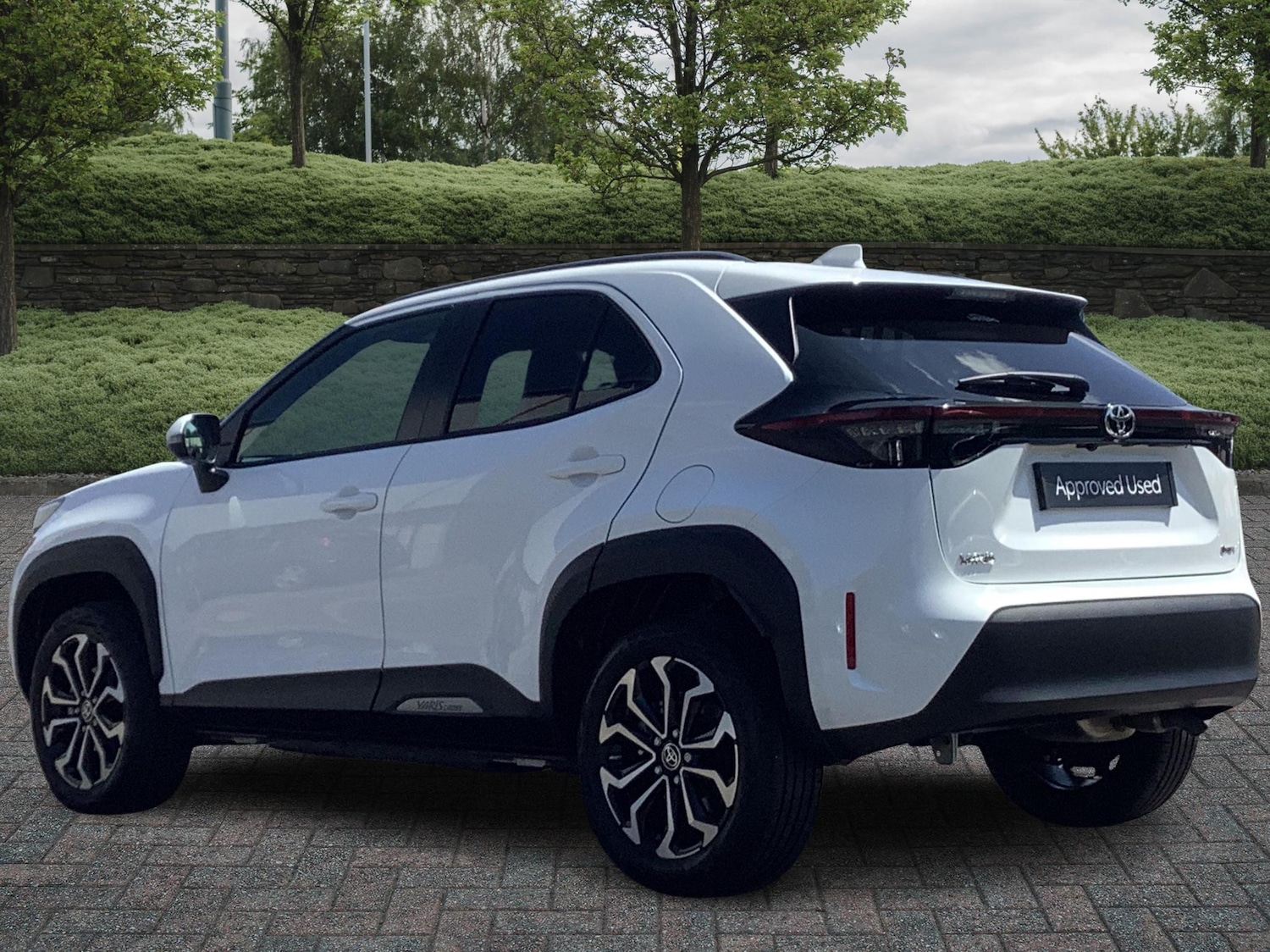 Used Toyota Yaris Cross 2024 for sale - 76434332: Photo 4