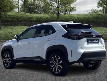 Used Toyota Yaris Cross 2024 for sale - 76434332: Photo