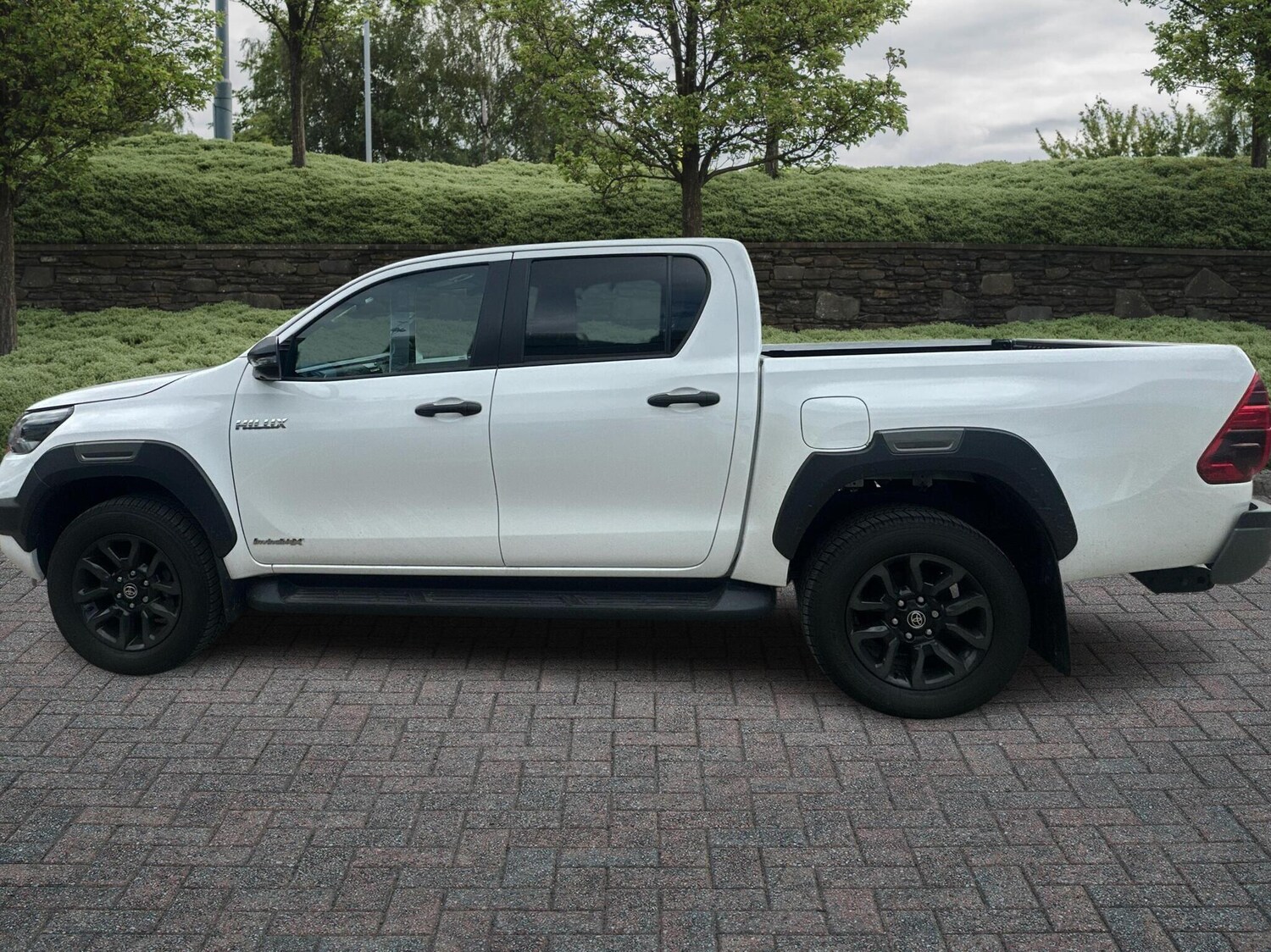 Used Toyota Hilux 2023 for sale - 76514410: Photo 20