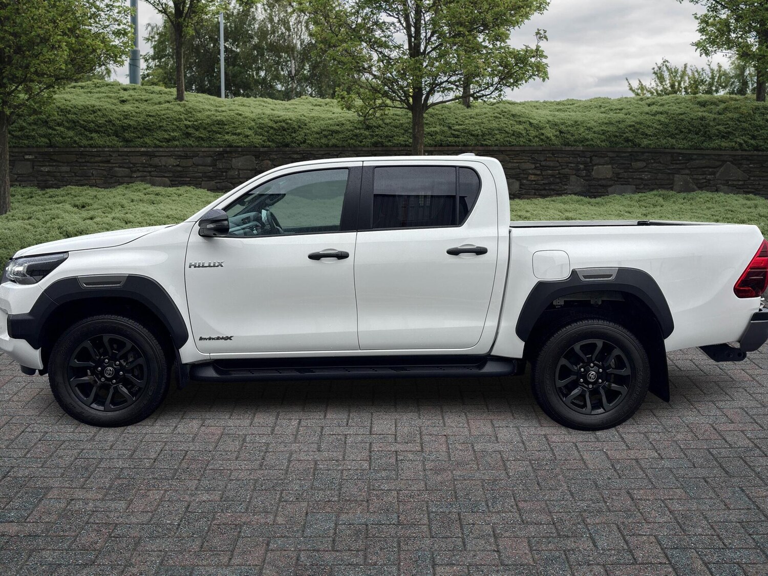 Used Toyota Hilux 2023 for sale - 76514410: Photo 25