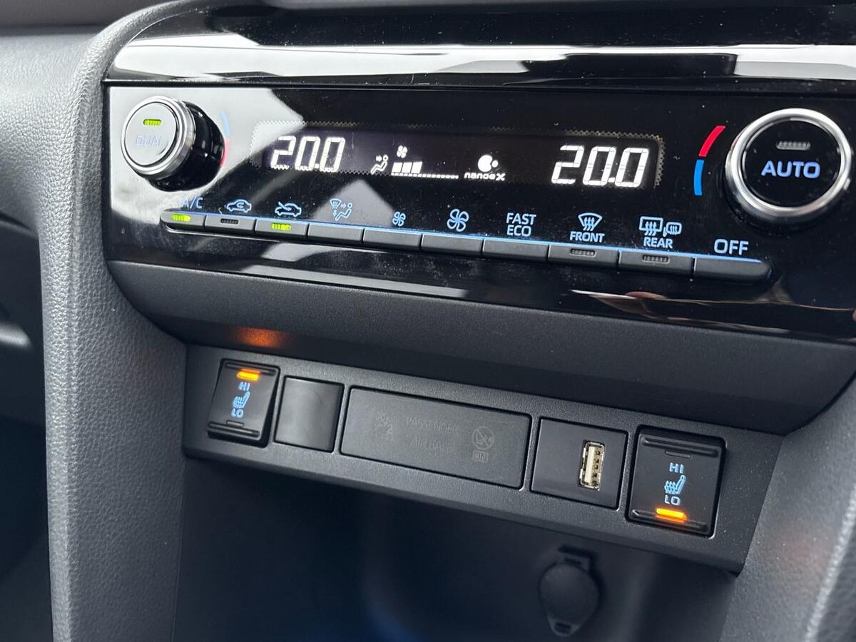 Used Toyota Yaris 2023 for sale - 77030932: Photo 17