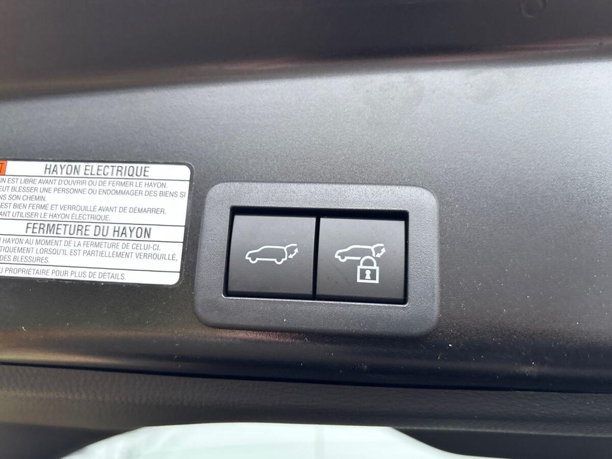 Used Toyota Yaris 2023 for sale - 77030932: Photo 19