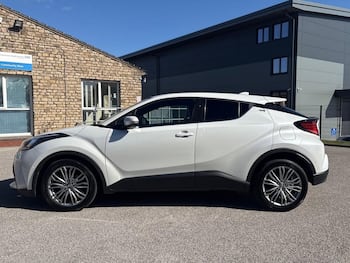 Used Toyota C-HR 2023 for sale - 79742751: Photo
