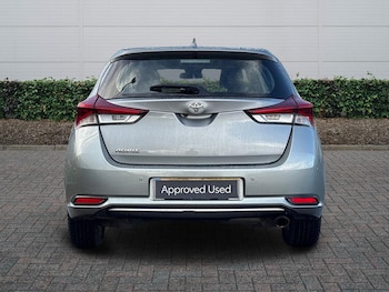 Used Toyota Auris 2018 for sale - 77442135: Photo