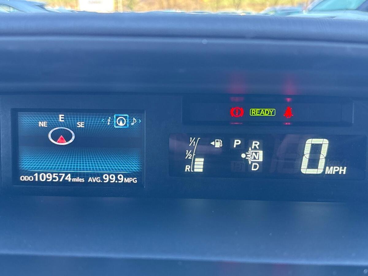 Used Toyota Prius+ 2015 for sale - 76647400: Photo 17