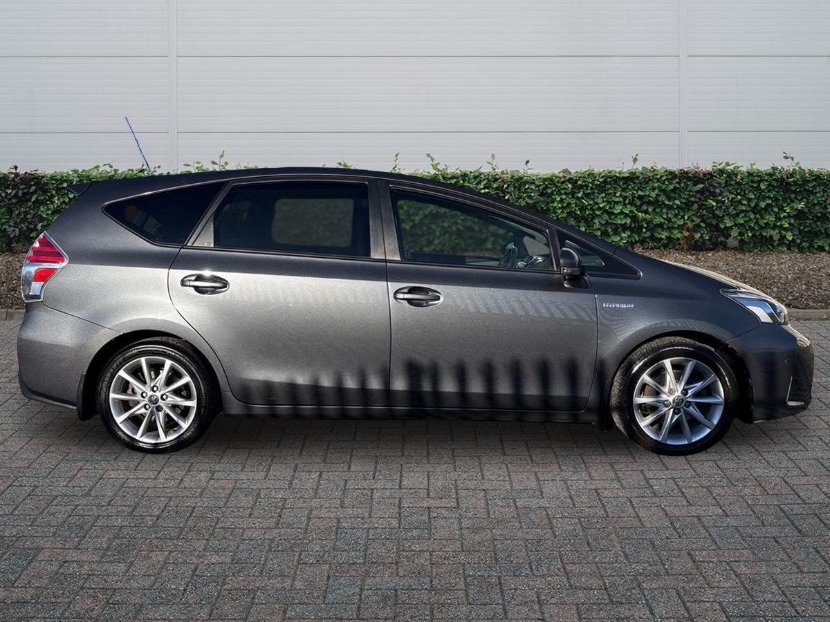 Used Toyota Prius+ 2015 for sale - 76647400: Photo 7