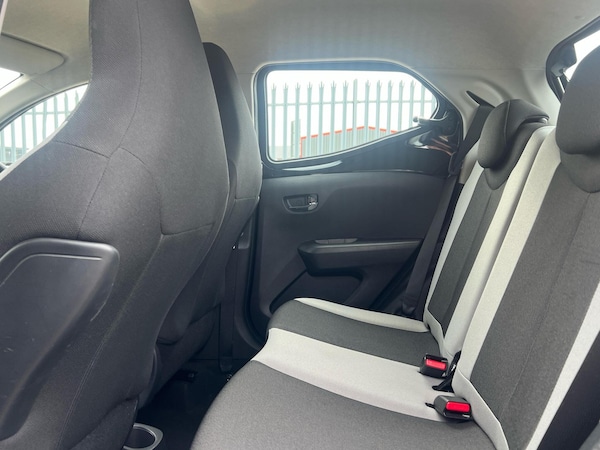 Used Toyota AYGO 2015 for sale - 76315664: Photo 18