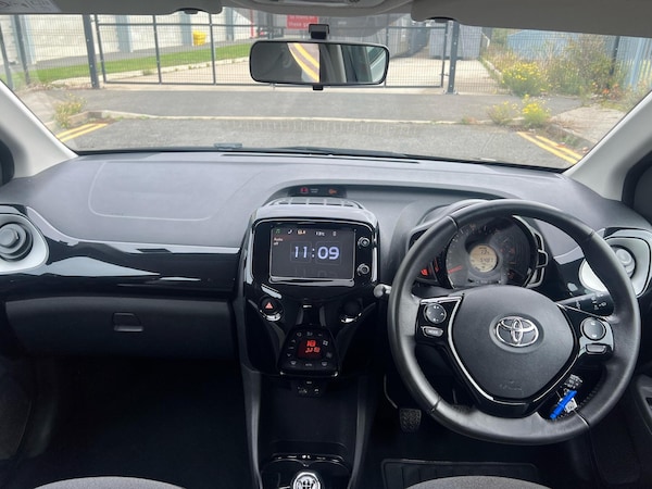 Used Toyota AYGO 2015 for sale - 76315664: Photo 5
